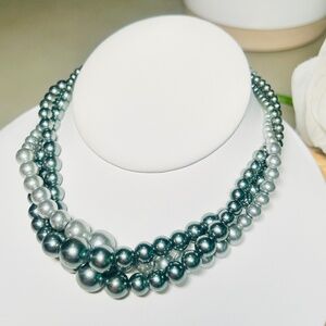 Fabulous Graduated Faux Pearl Twisted Gray and Slate Blue Bead Necklace, Vintage
